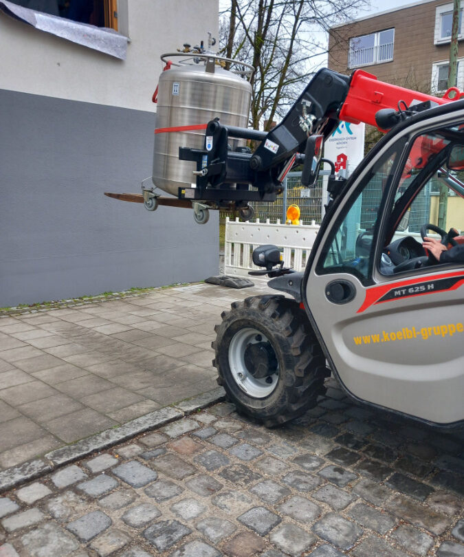 Gabelstapler, Arbeitsbühne, Treppensteiger, Sackkarre, Service München Linde, Manitou, Zonzini News, Perfektes Equipment