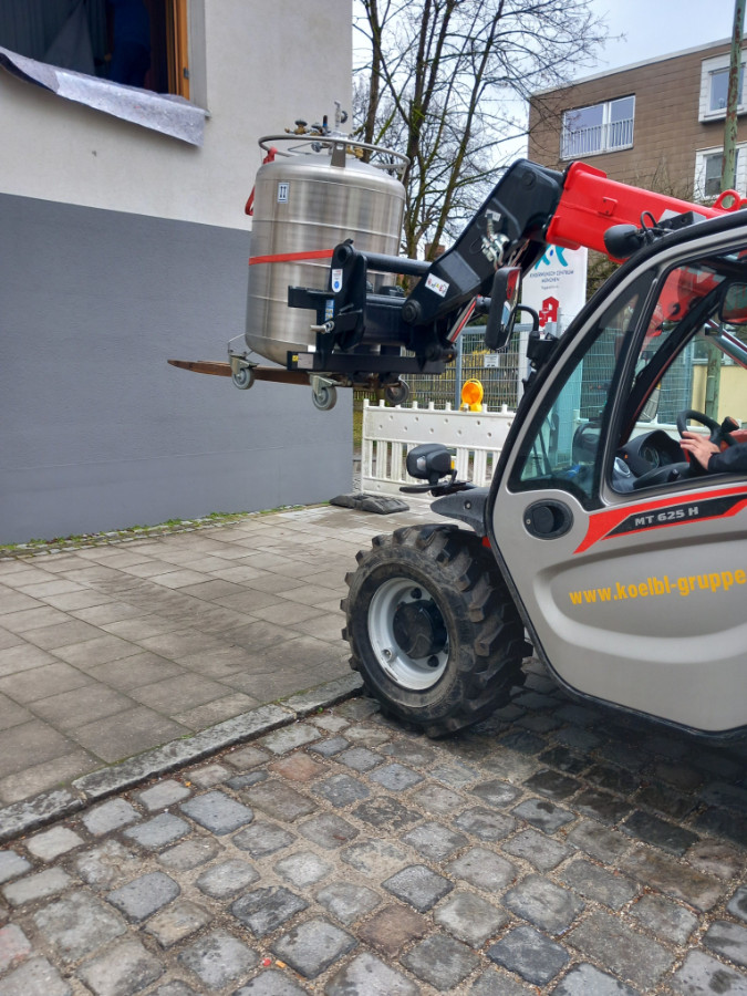 Gabelstapler, Arbeitsbühne, Treppensteiger, Sackkarre, Service München Linde, Manitou, Zonzini News, Perfektes Equipment